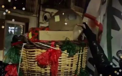 RIPOLL COMERÇ ENTREGA 93 JOGUINES ALS REIS DE L’ORIENT PER ALS NENS I NENES VULNERABLES DEL RIPOLLÈS